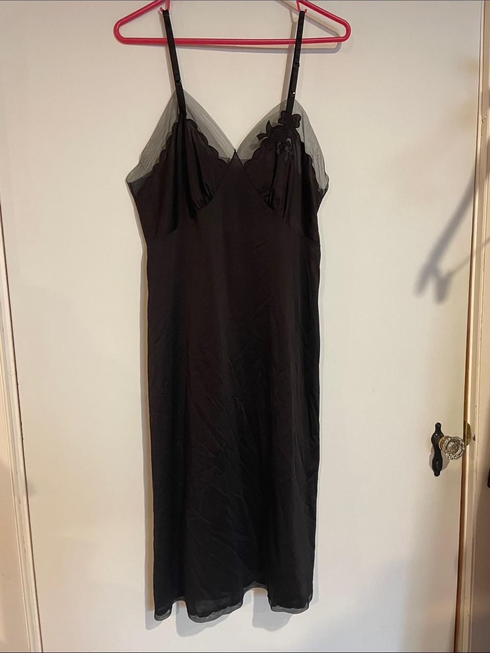 Vintage Elegant Black Satin Lace-Trim Slip - Women's Chemise